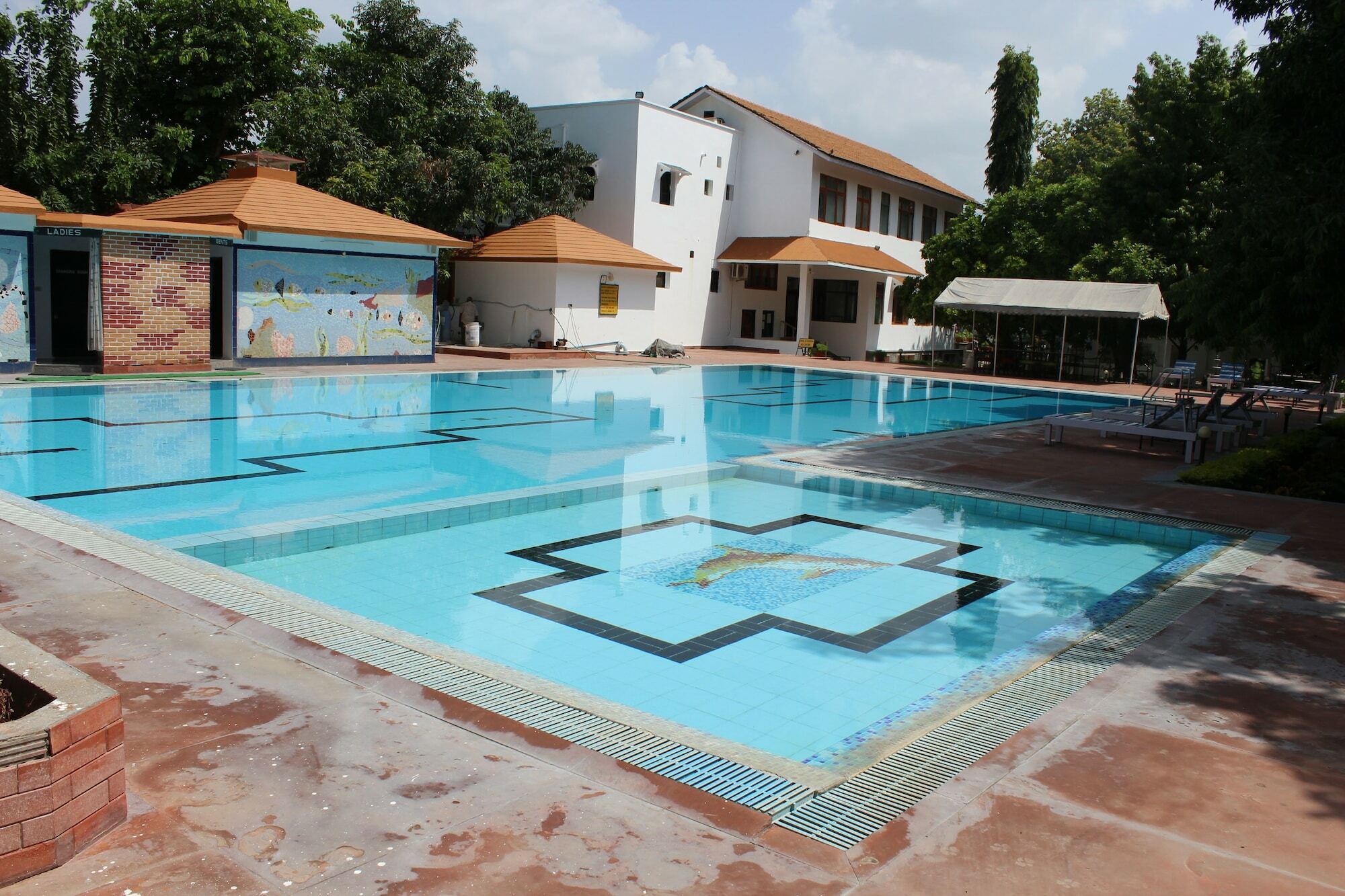 Amantra Shilpi Resort & Spa Udaipur Exterior foto